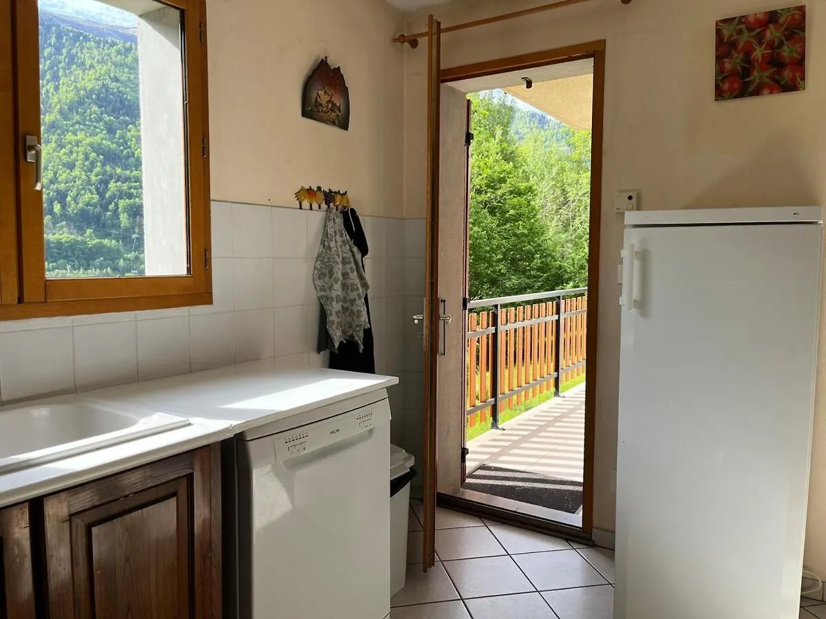 Holiday home Chalet L Etend D Art, Explore Oisans Allemont France