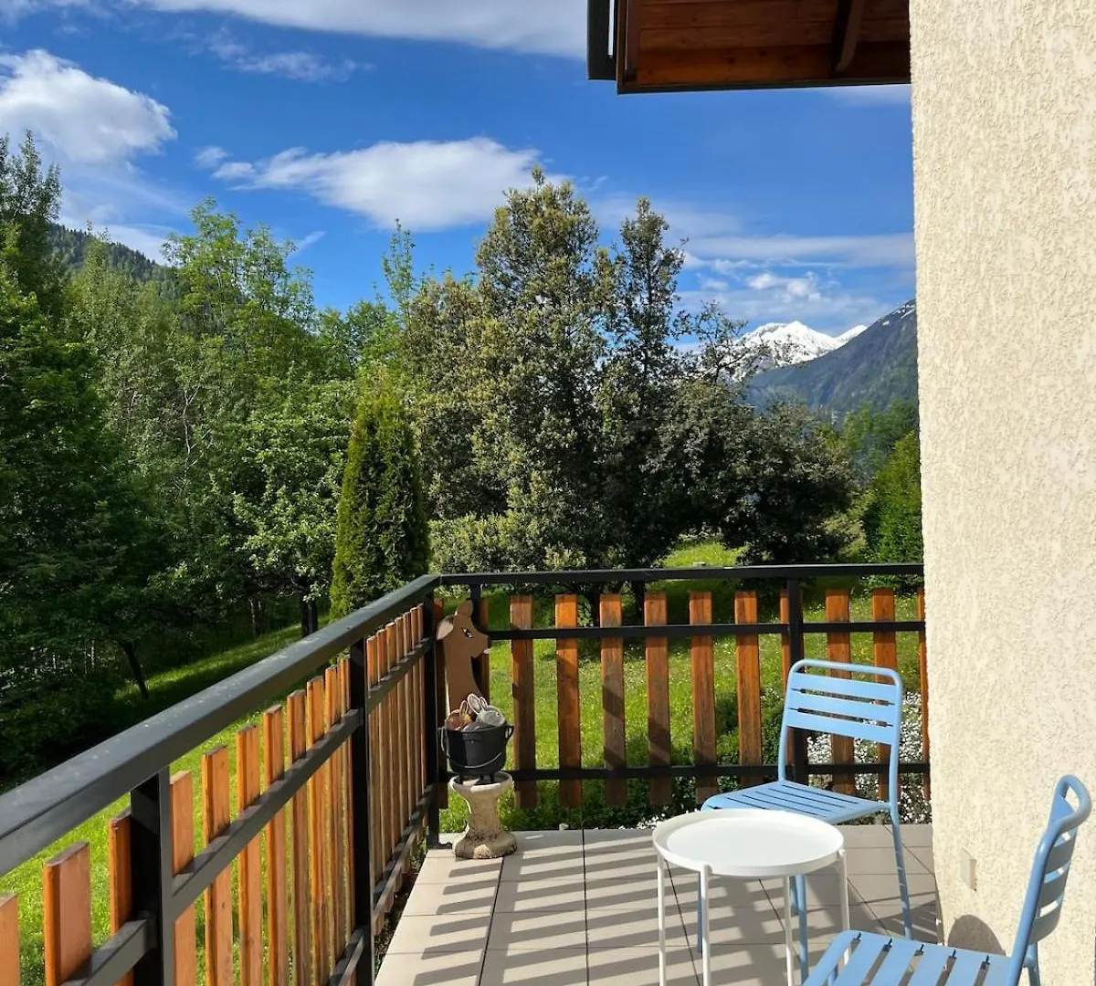 Holiday home Chalet L Etend D Art, Explore Oisans Allemont France